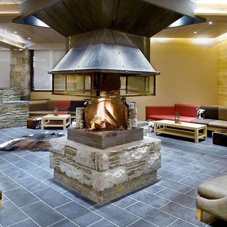Mercure Saint-Lary Bagian luar foto