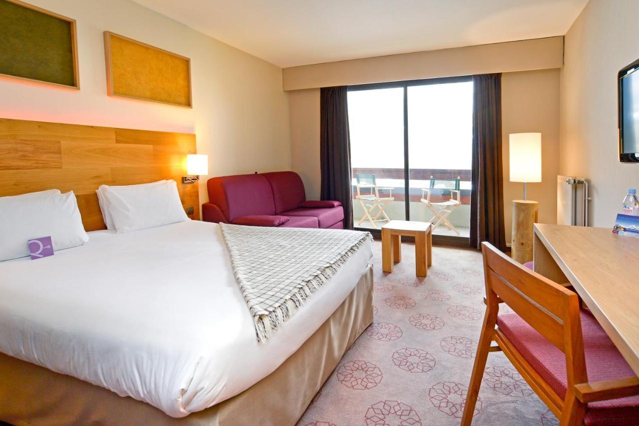 Mercure Saint-Lary Bagian luar foto