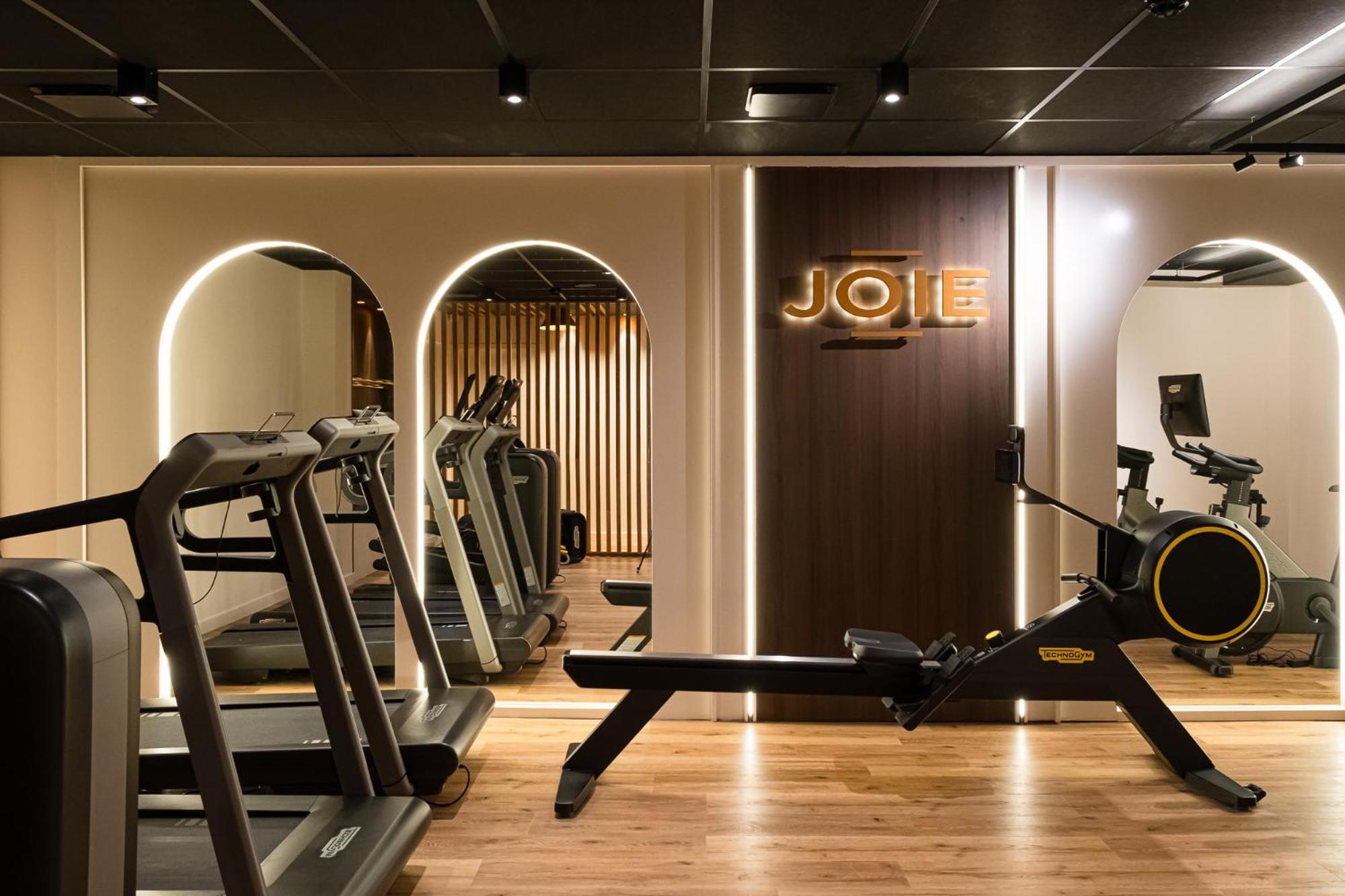 Mercure Saint-Lary Bagian luar foto
