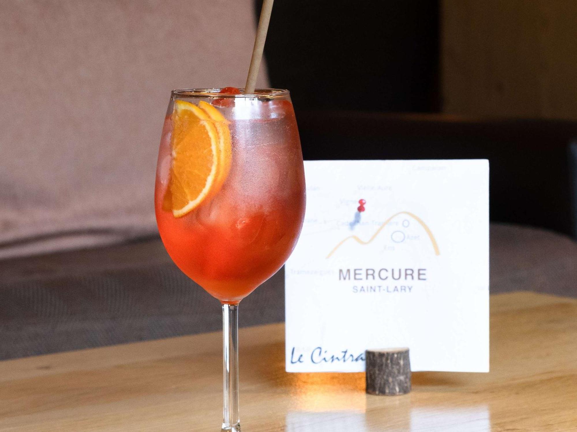 Mercure Saint-Lary Bagian luar foto