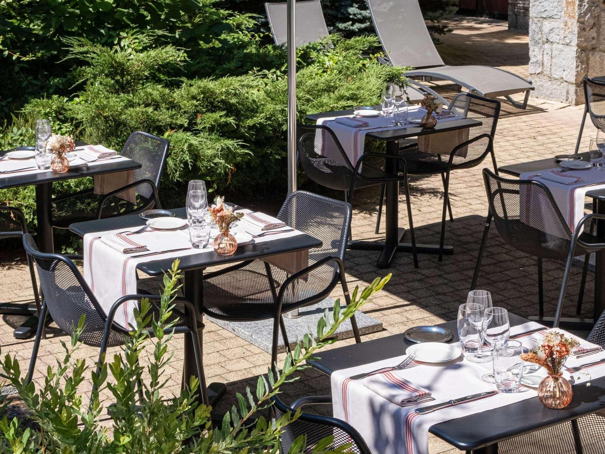 Mercure Saint-Lary Bagian luar foto
