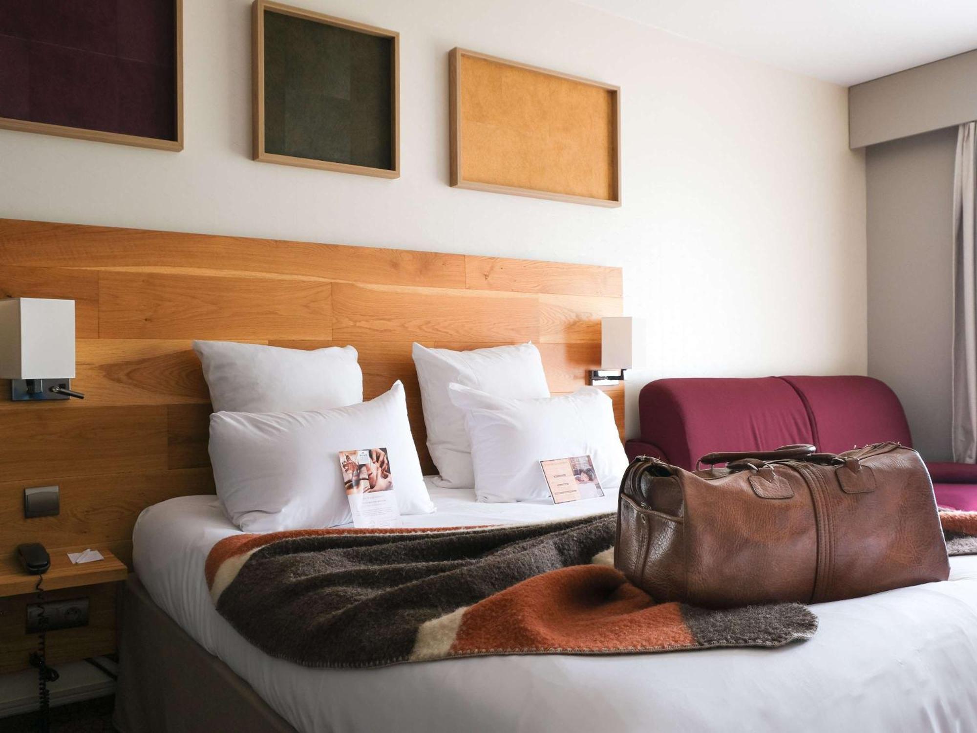 Mercure Saint-Lary Bagian luar foto